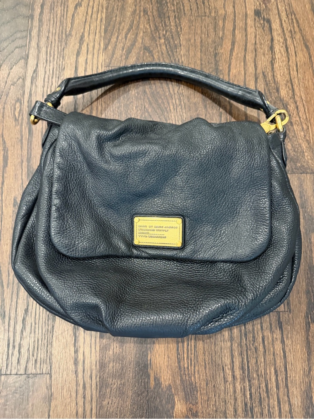 Marc by Marc Jacobs Black Pebbled Leather Shoulder Bag with Gold Plaque